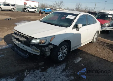 2015 Subaru Legacy 2.5I Premium z USA, uszkodzony, nr VIN 4S3BNAC60F3012088